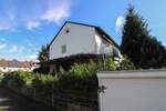 Flexibles Wohnen: Doppelhaushälfte mit zwei separaten Wohnungen, Terrasse und Garten 6 zimmer