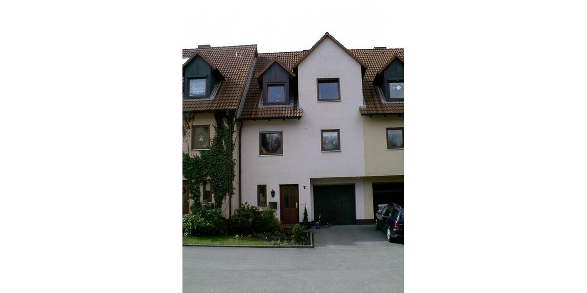 Reihenhaus Röthenbach an der Pegnitz - 6 Zimmer, 160 m&sup2;, 2.150&euro; | Angebot:27614250