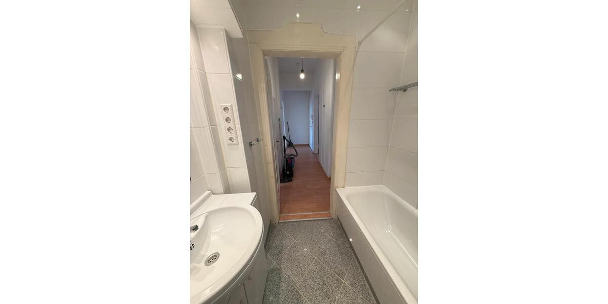 Etagenwohnung Nürnberg Hasenbuck - 3 Zimmer, 65 m&sup2;, 750&euro; | Angebot:27603983