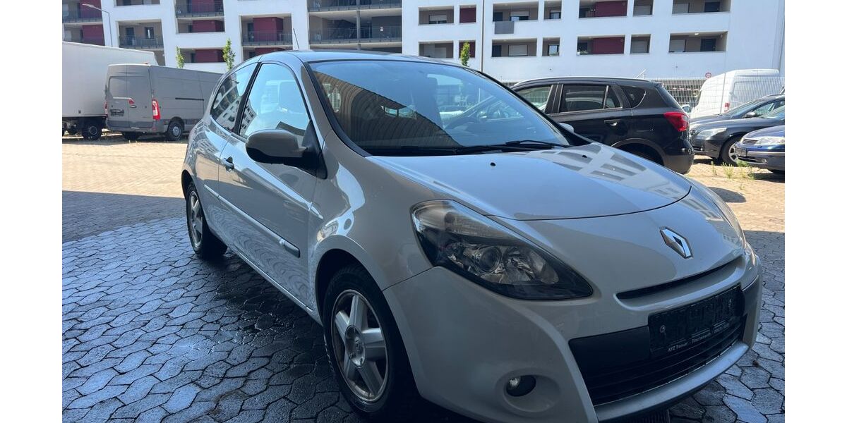 Renault Clio 178.000 km 1.850 &euro; Nürnberg 90439