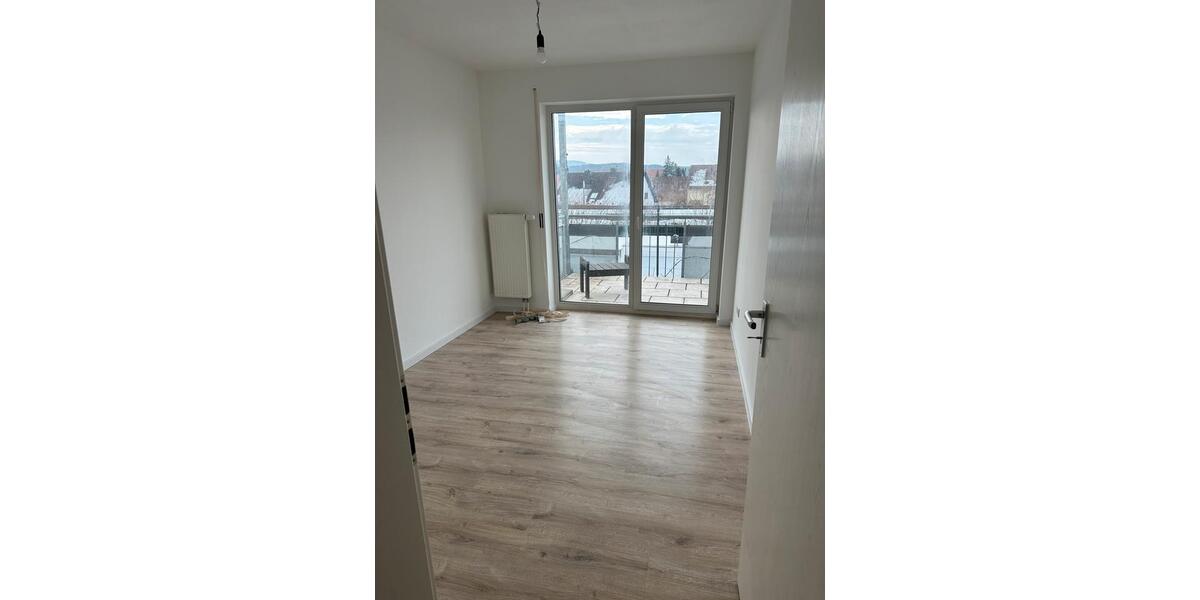 Reihenhaus Hersbruck - 4 Zimmer, 135 m&sup2;, 1.280&euro; | Angebot:26462344