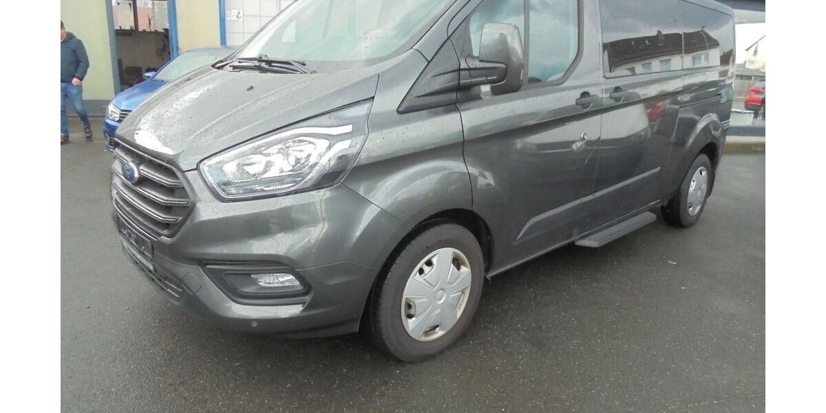 Ford Tourneo Custom 113.800 km 26.900 &euro; Nürnberg 90431