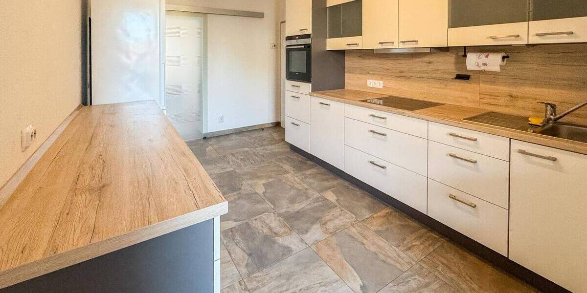 Etagenwohnung Fürth Innenstadt - 4 Zimmer, 120 m&sup2;, 349.900&euro; | Angebot:26143350