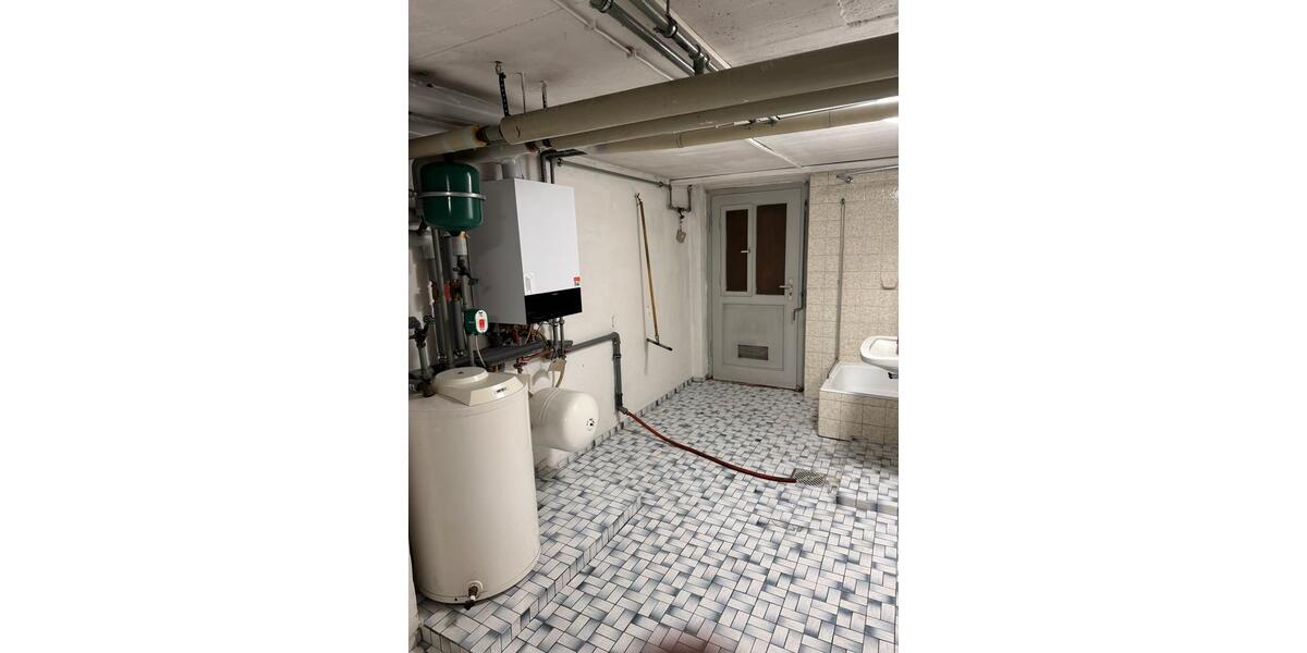 Reihenhaus Schwaig Bei Nürnberg - 5.5 Zimmer, 150 m&sup2;, 480.000&euro; | Angebot:27155364