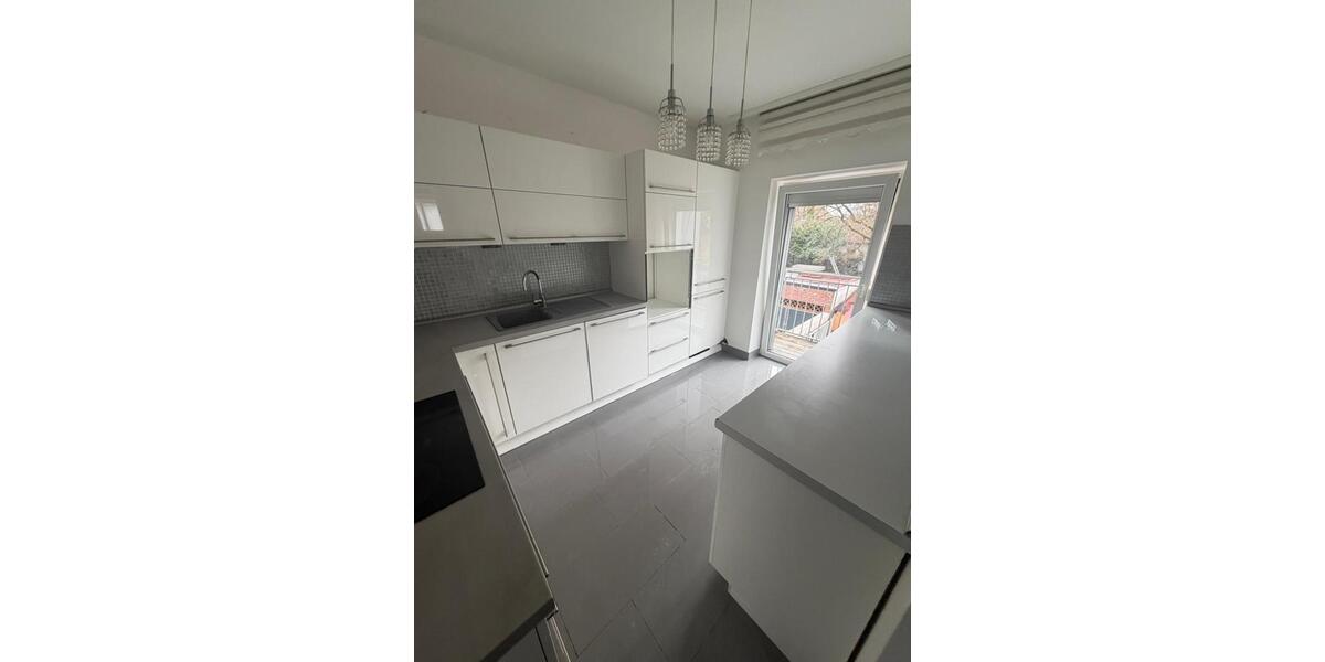Etagenwohnung Fürth Atzenhof - 3 Zimmer, 100 m&sup2;, 1.300&euro; | Angebot:26400505