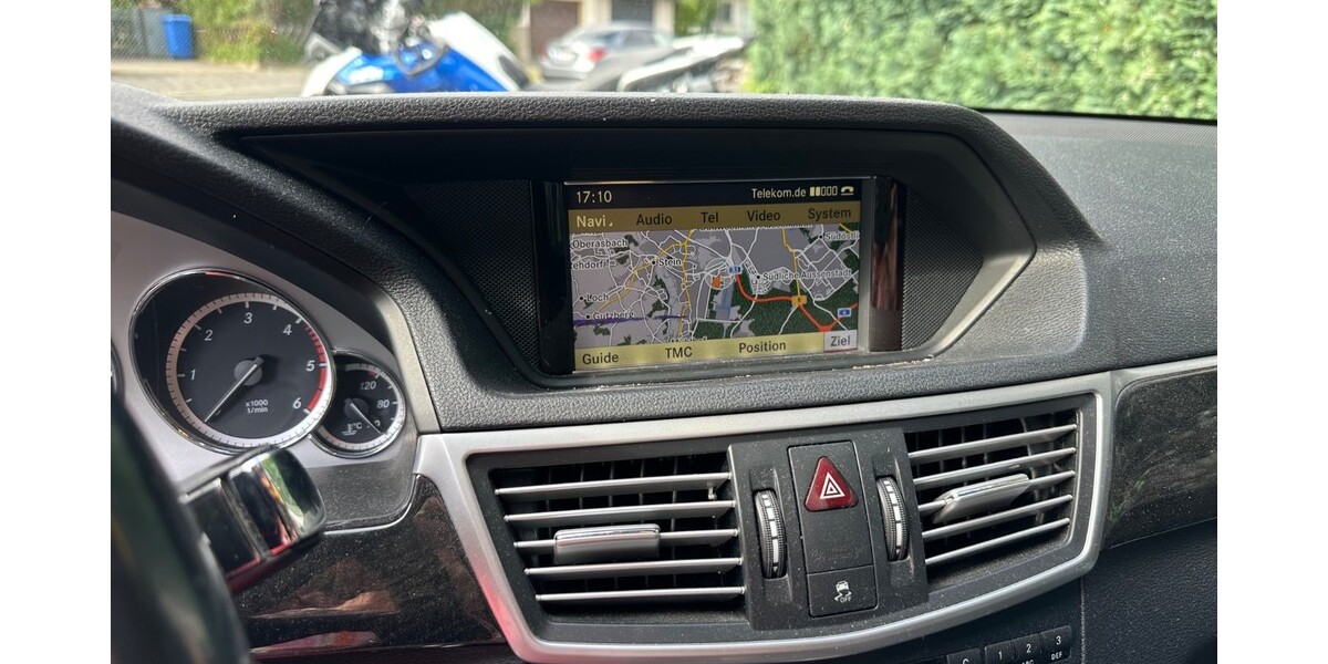 Mercedes-Benz E 300 255.000 km 8.500 &euro; Nürnberg 90403