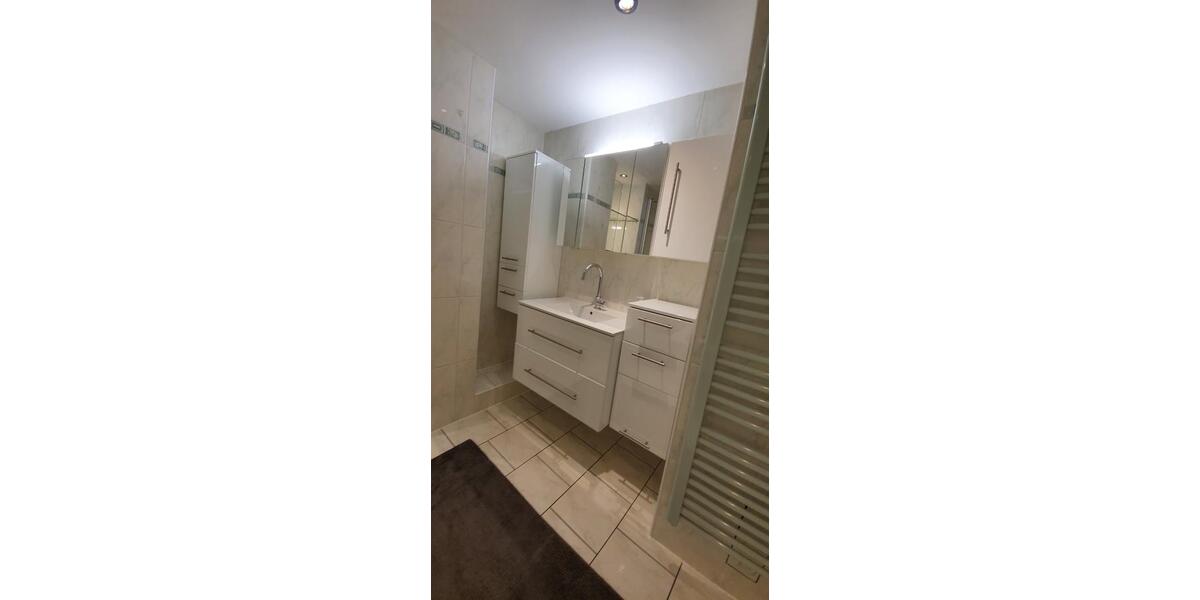 Traumhafte 4 Zimmerwohnung im 14. OG mit Blick über Wöhrder See 4 zimmer