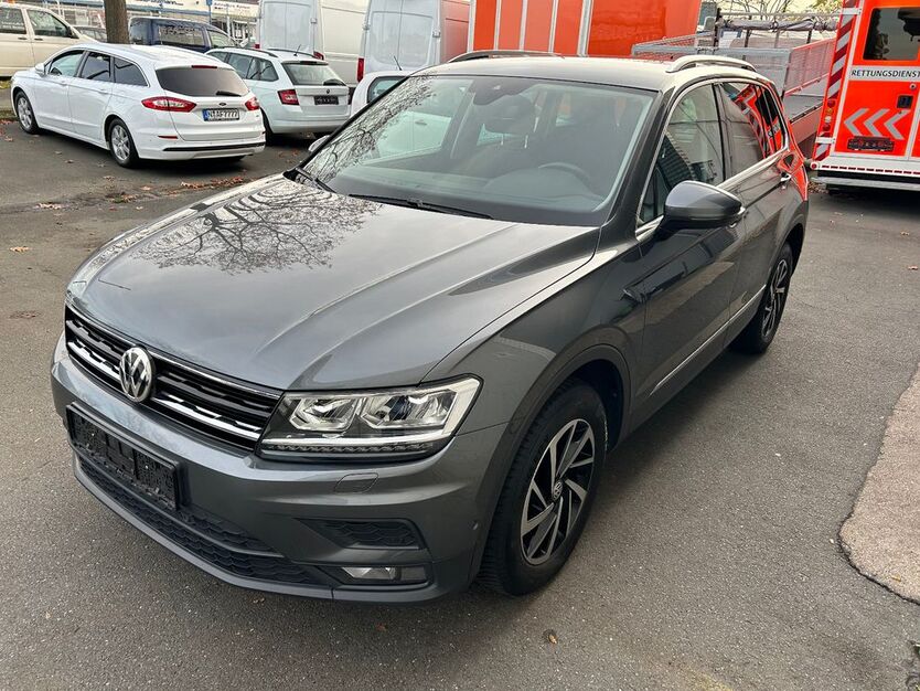 VW Tiguan 104.000 km 19.890 € Nürnberg 90439