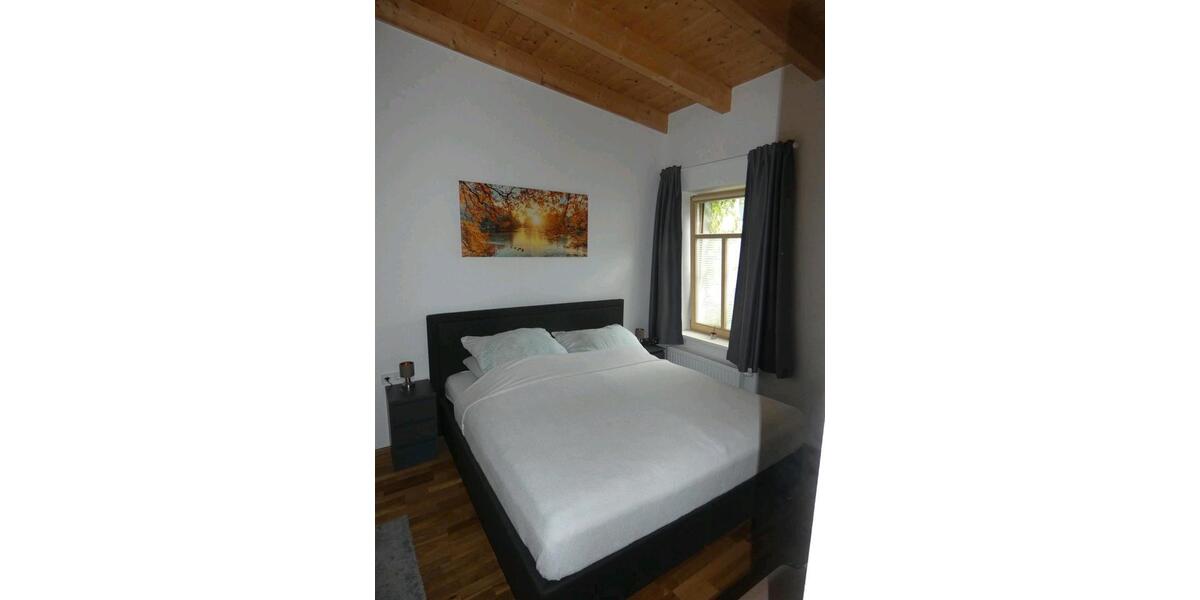 Helle Wohnung mit hoher Deckenhöhe im 1. OG – ruhig & gepflegte 2 zimmer