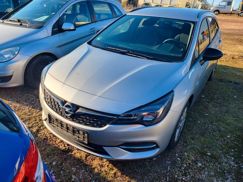 Opel Astra 98.000 km 6.990 € Nürnberg 90449