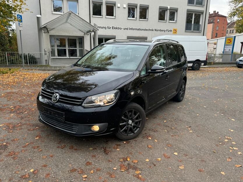 VW Touran 146.000 km 4.900 € Nürnberg 90439