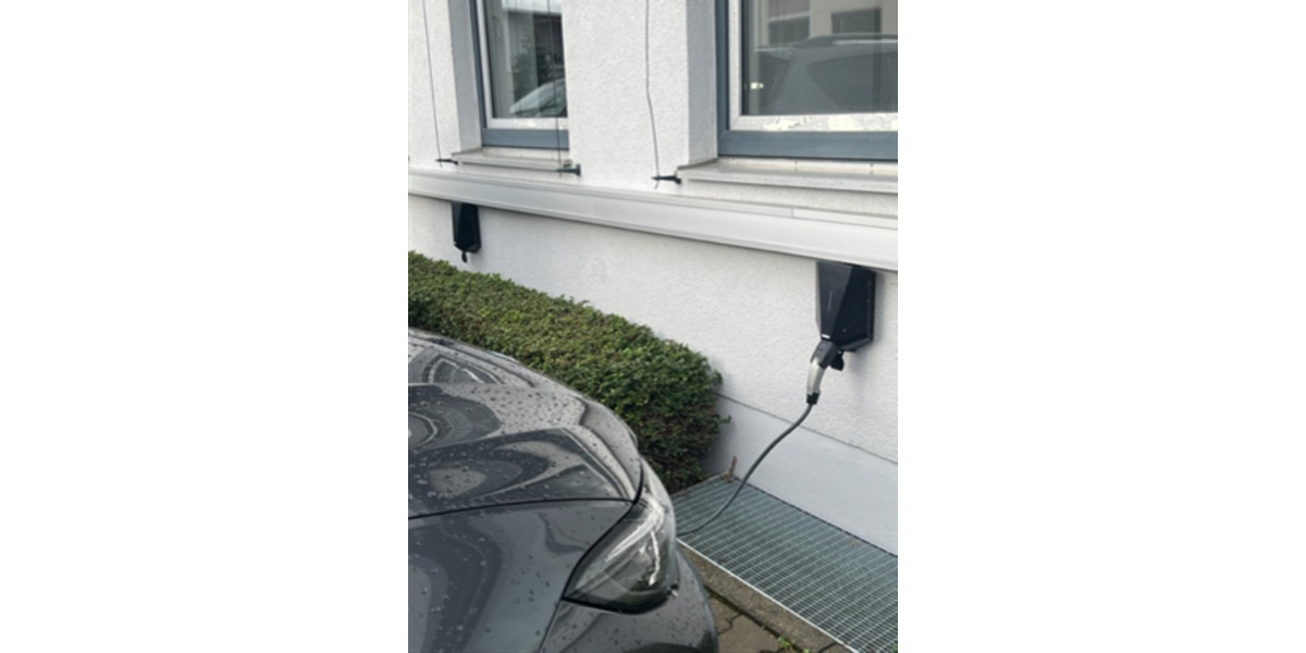 Helle Büroräume - Tennenlohe - Parkplätze, Ladesäulen vor der Tür zimmer