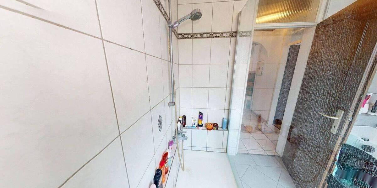 Etagenwohnung Nürnberg Schweinau - 4 Zimmer, 94 m&sup2;, 299.000&euro; | Angebot:26684316