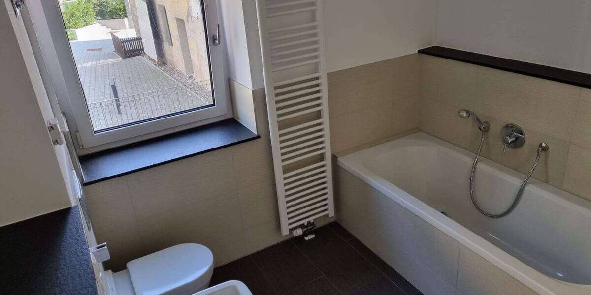 Etagenwohnung Forchheim - 2 Zimmer, 94 m&sup2;, 940&euro; | Angebot:26171225