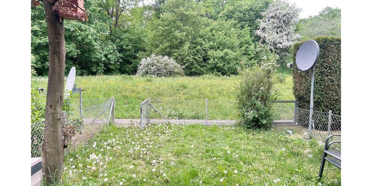 Reihenmittelhaus Fürth Burgfarrnbach - 4 Zimmer, 97 m&sup2;, 1.180&euro; | Angebot:26486511