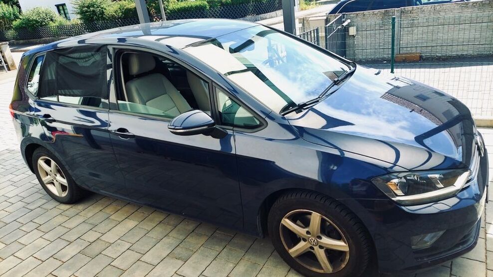 VW Golf Sportsvan 100.800 km 10.500 € Hausen 91353