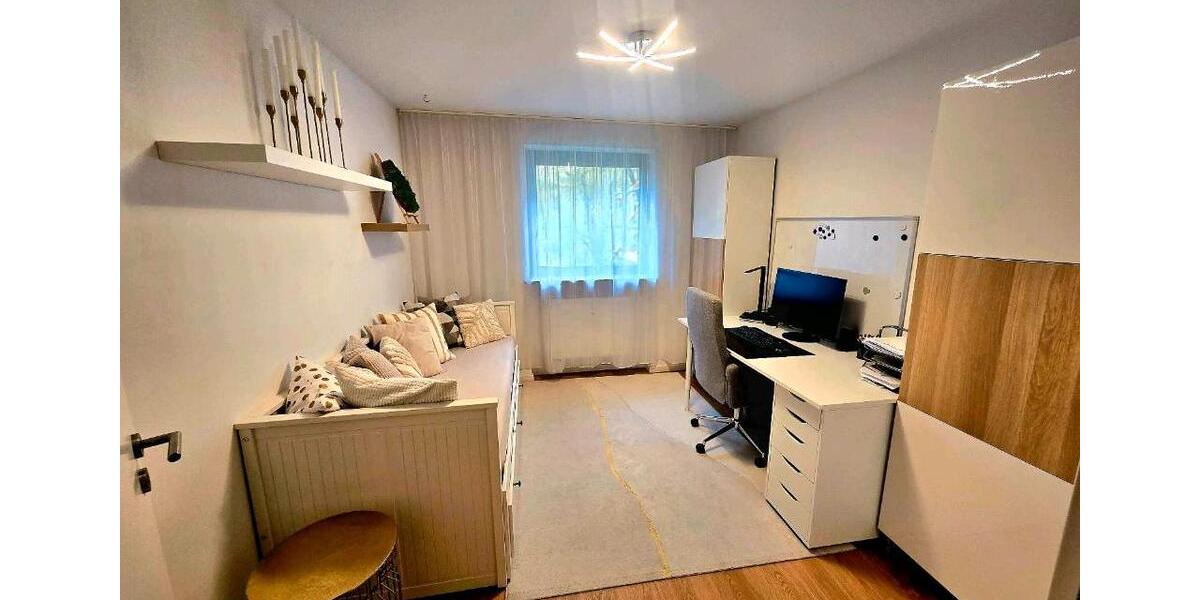 Hochparterre Nürnberg Gebersdorf - 4 Zimmer, 100 m&sup2;, 465.000&euro; | Angebot:26700305