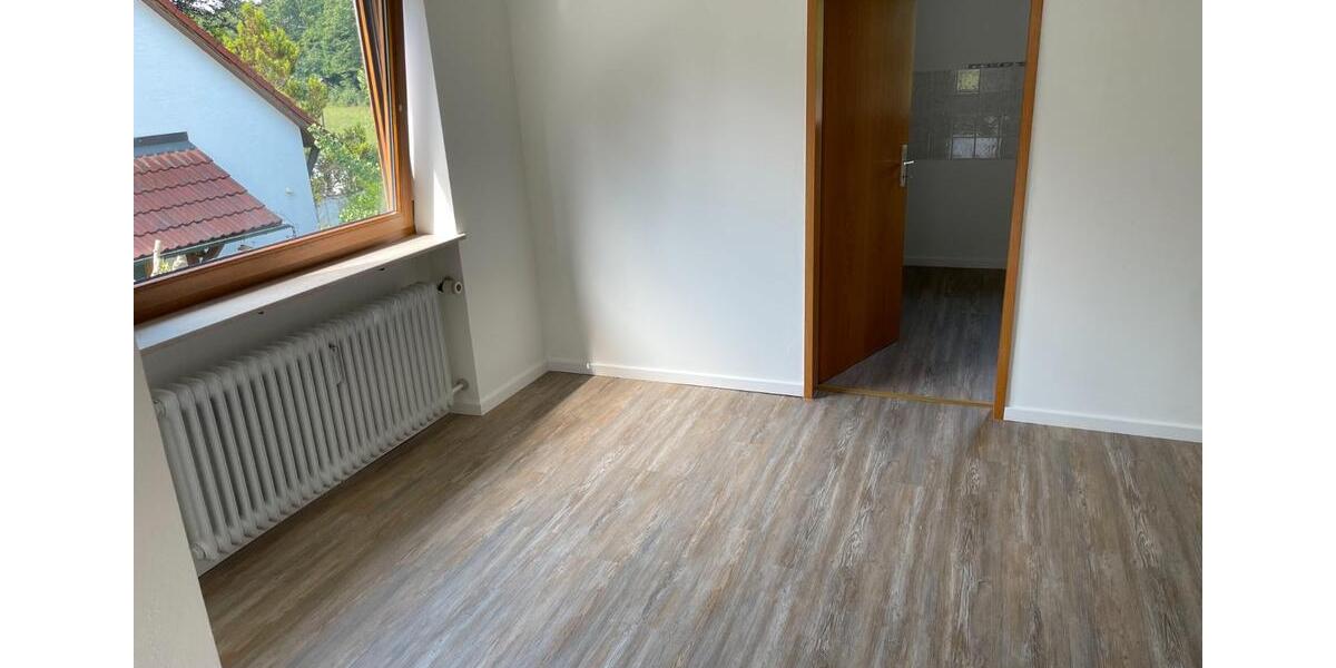 Etagenwohnung Lauf an der Pegnitz - 3.5 Zimmer, 120 m&sup2;, 1.200&euro; | Angebot:26416926
