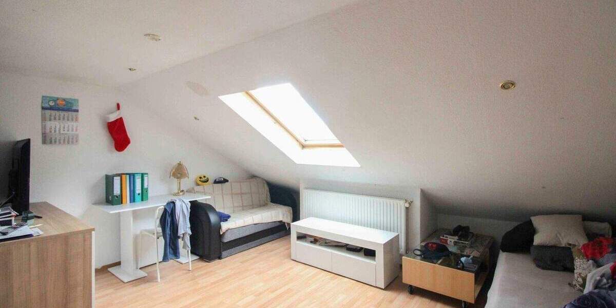 Flexibles Wohnen: Doppelhaushälfte mit zwei separaten Wohnungen, Terrasse und Garten 6 zimmer